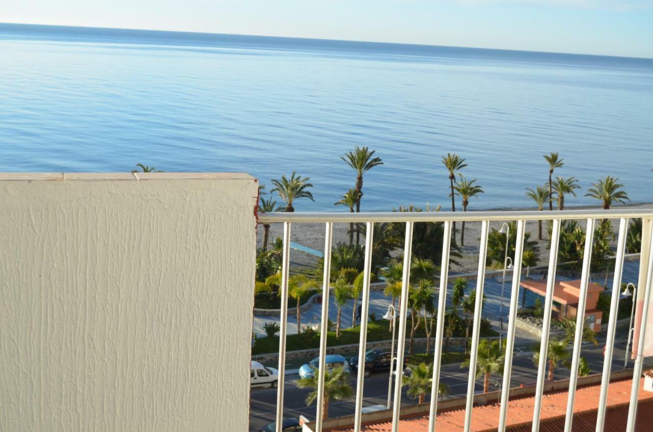 شقة Apartamento Reformado En Primera Linea De Playa Almuñécar المظهر الخارجي الصورة
